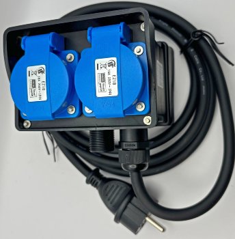 Gartensteckdose mit Erdspieß, 4-fach, IP44, 2m Kabel