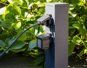 Steckdosensäule 4-fach, IP44, Anthrazit, 250V~/ 16A, 13x13x40cm