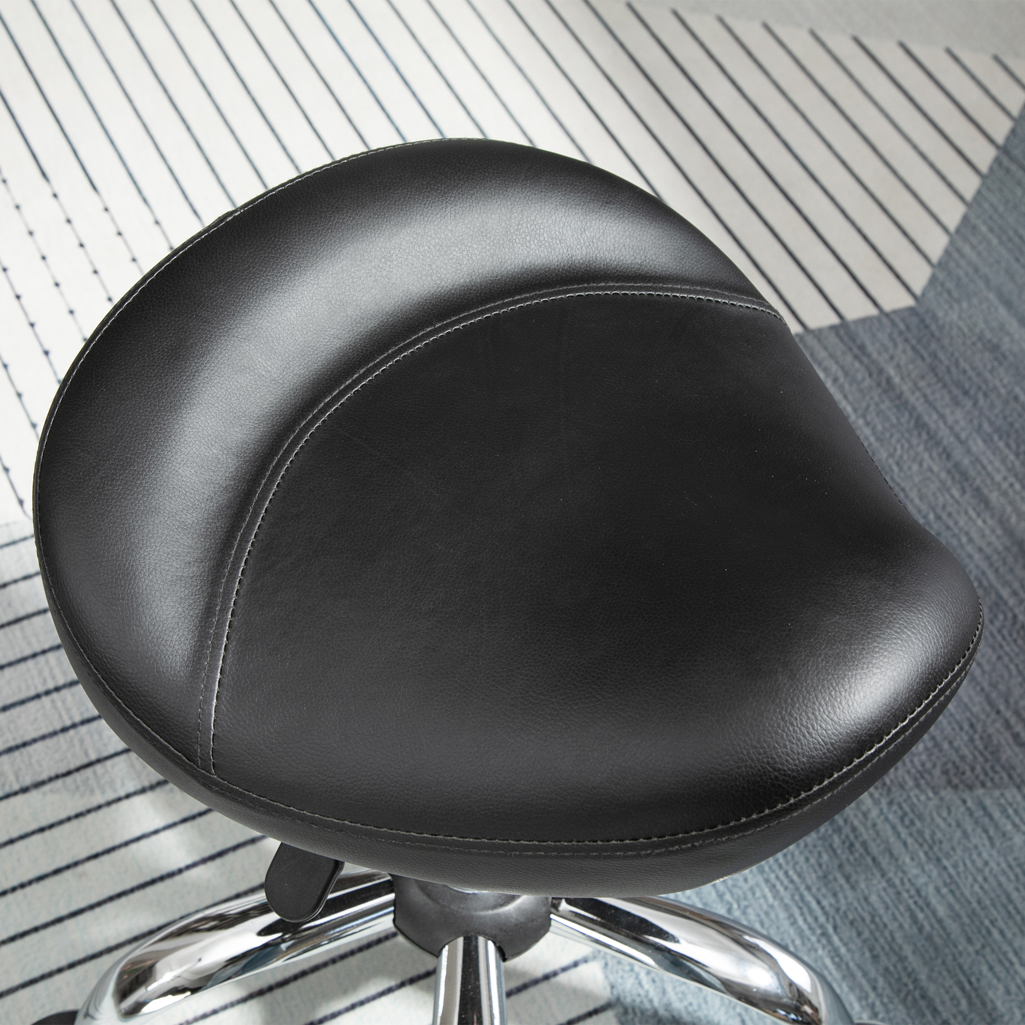 Salonhocker mit Sattelsitz, höhenverstellbar, Kunstleder, 48x48x54-69cm, Schwarz