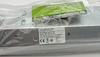 4-fach Steckdosenblock + 2x USB, silber, 250V~/ 16A, Aufbaumontage, USB 3,1A