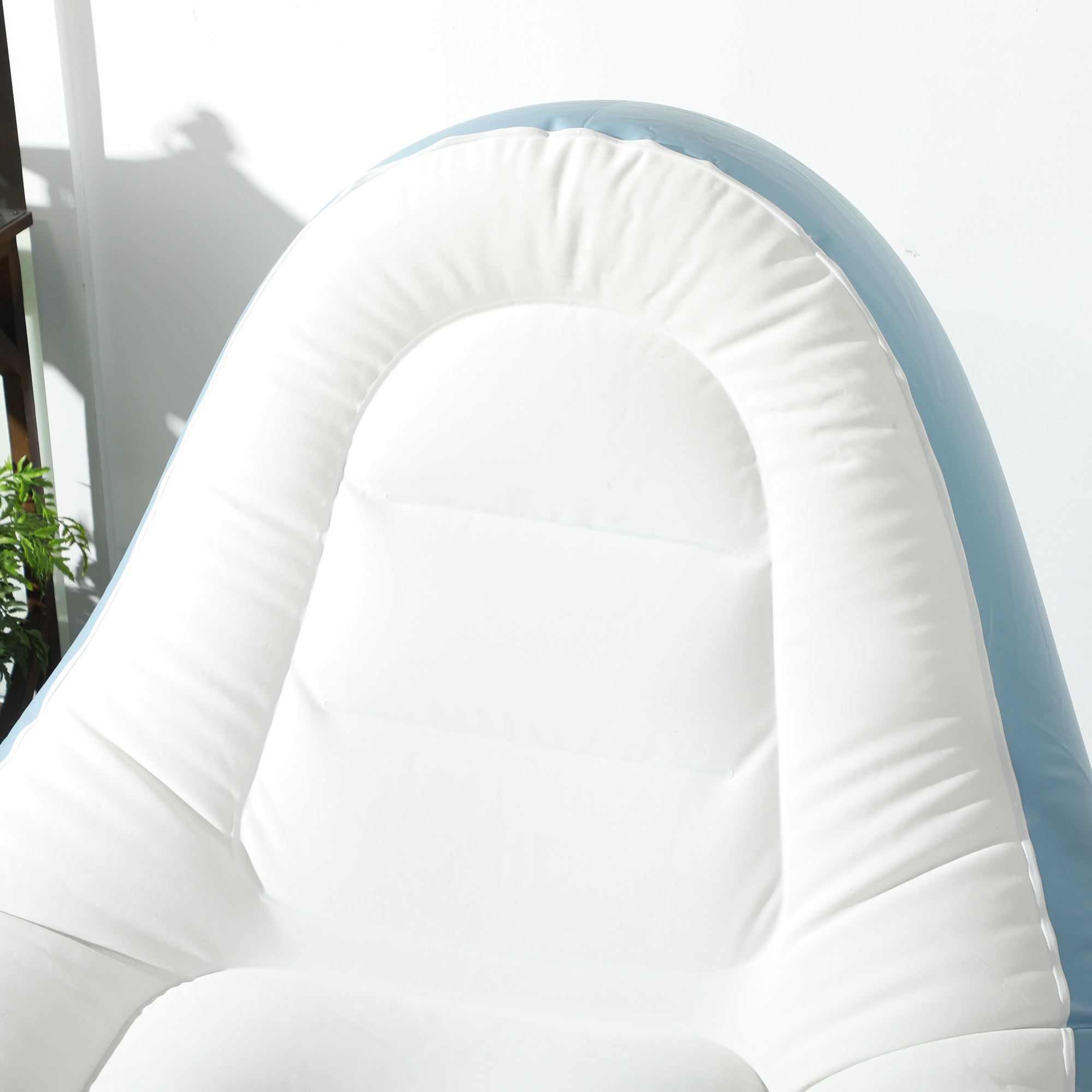 Aufblasbarer Sessel Luftsessel Outdoor-Sessel, 125 x 100 x 87cm, Weiß + Blau