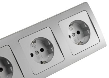 DELPHI Set 3 Steckdosen + 3-fach Rahmen, 250V~/ 16A, Steckanschluss, silber