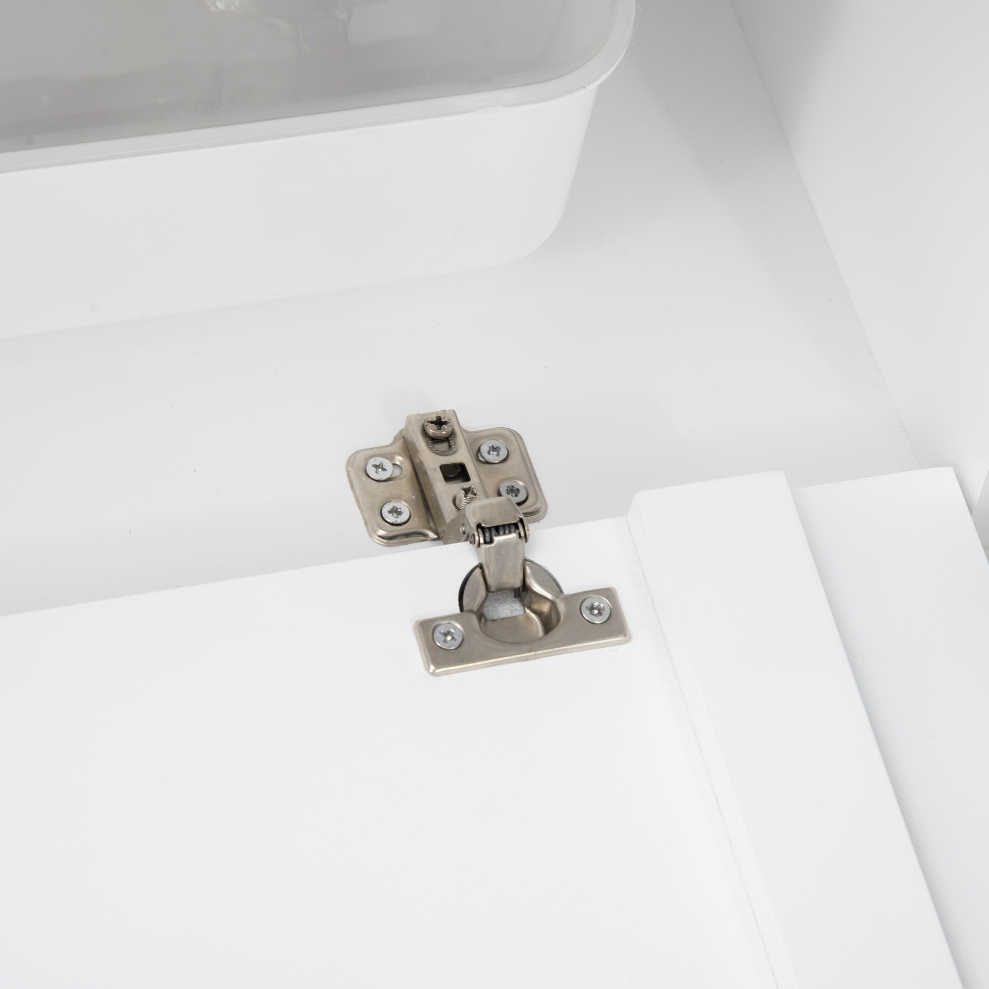 Katzenschrank mit 2 Regalen 2-in-1 Design Magnettür Weiß