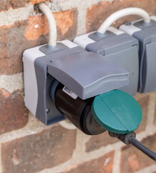 MILOS WiFi AP Funk-Steckdose IP44, Android + iOS- App,Alexa/Google tauglich