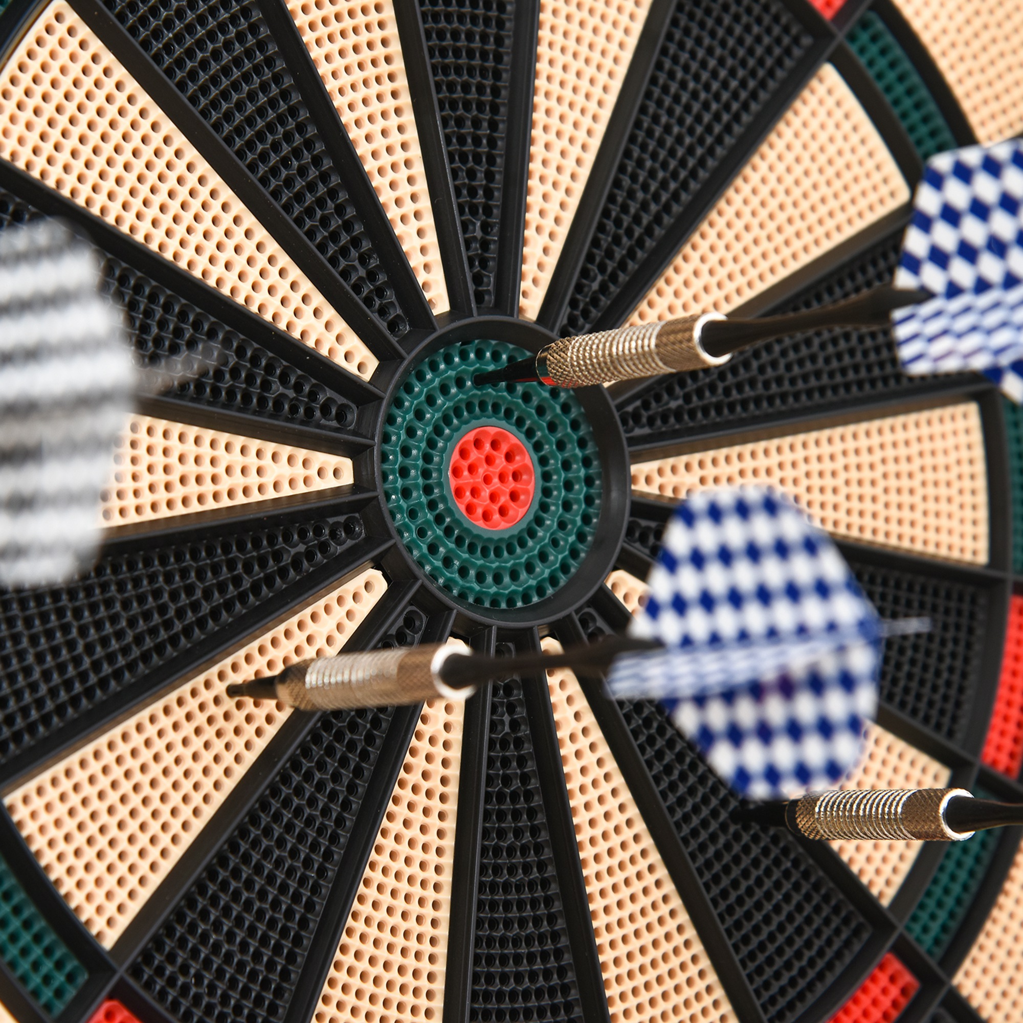 Elektronische Dartscheibe automatische Wertung Dartboard Dart-set mit 6 Darts 30 Dartköpfe 26 Spiele und 185 Trefferoptionen für 8 Spieler Soundeffekte Schwarz 44 x 39,5 x 2,2 cm