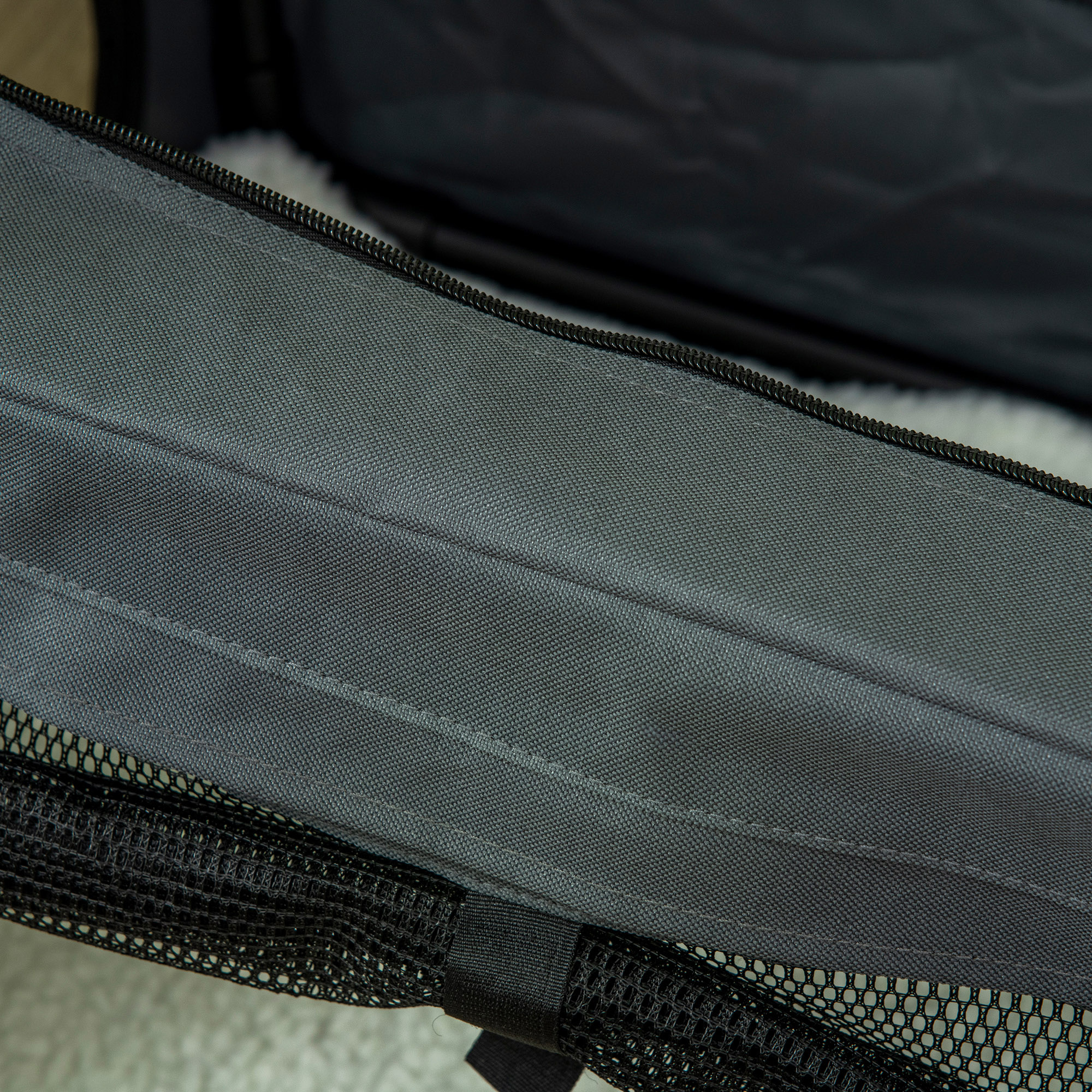 Transportbox, faltbar, 3 Eingänge, Innenkissen, für Hunde und Katzen bis 4 kg/40 cm, grau