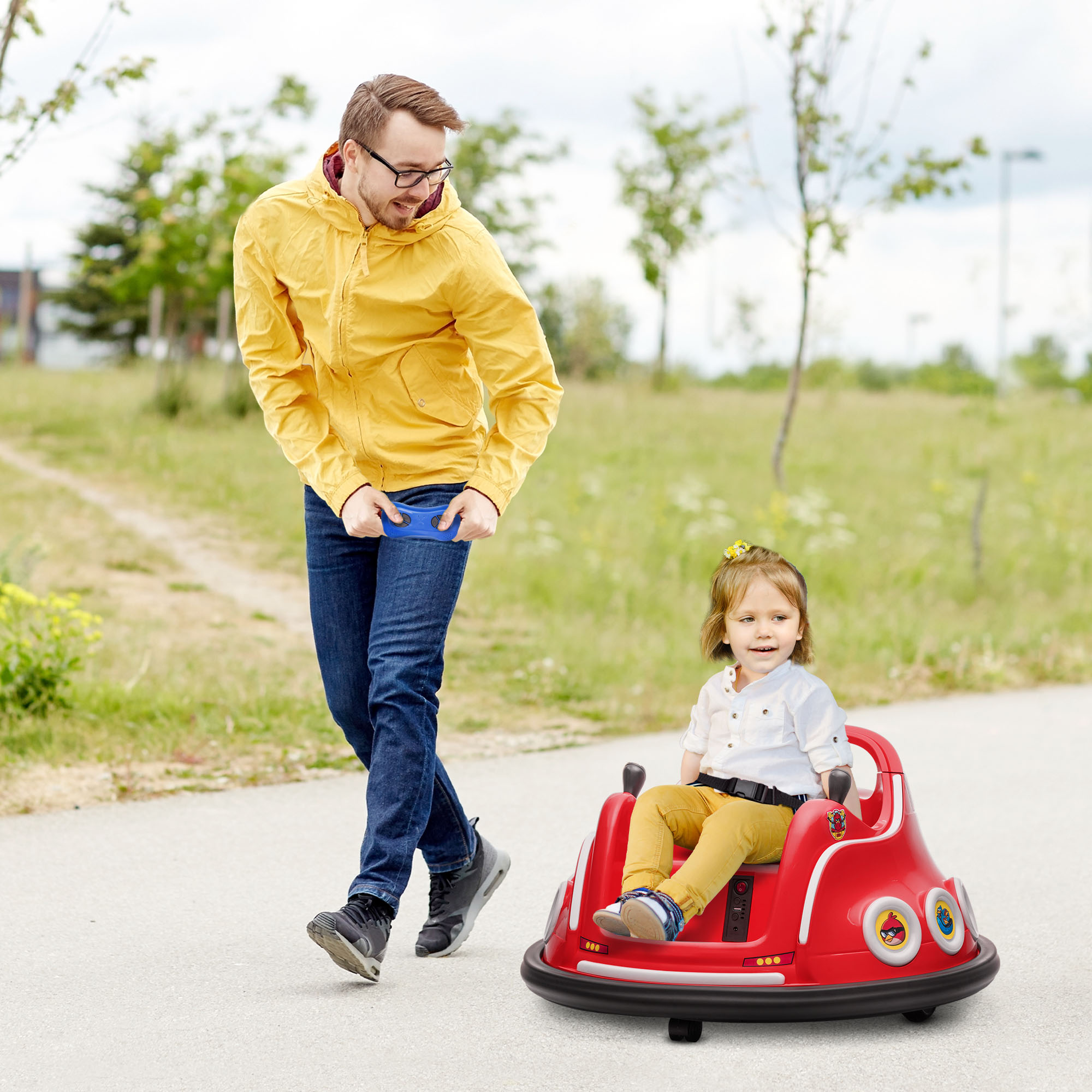 Kinderfahrzeug Autoscooter, 360°-Drehung, für 3-5 Jahre, mit Fernbedienung, Musik, Rot