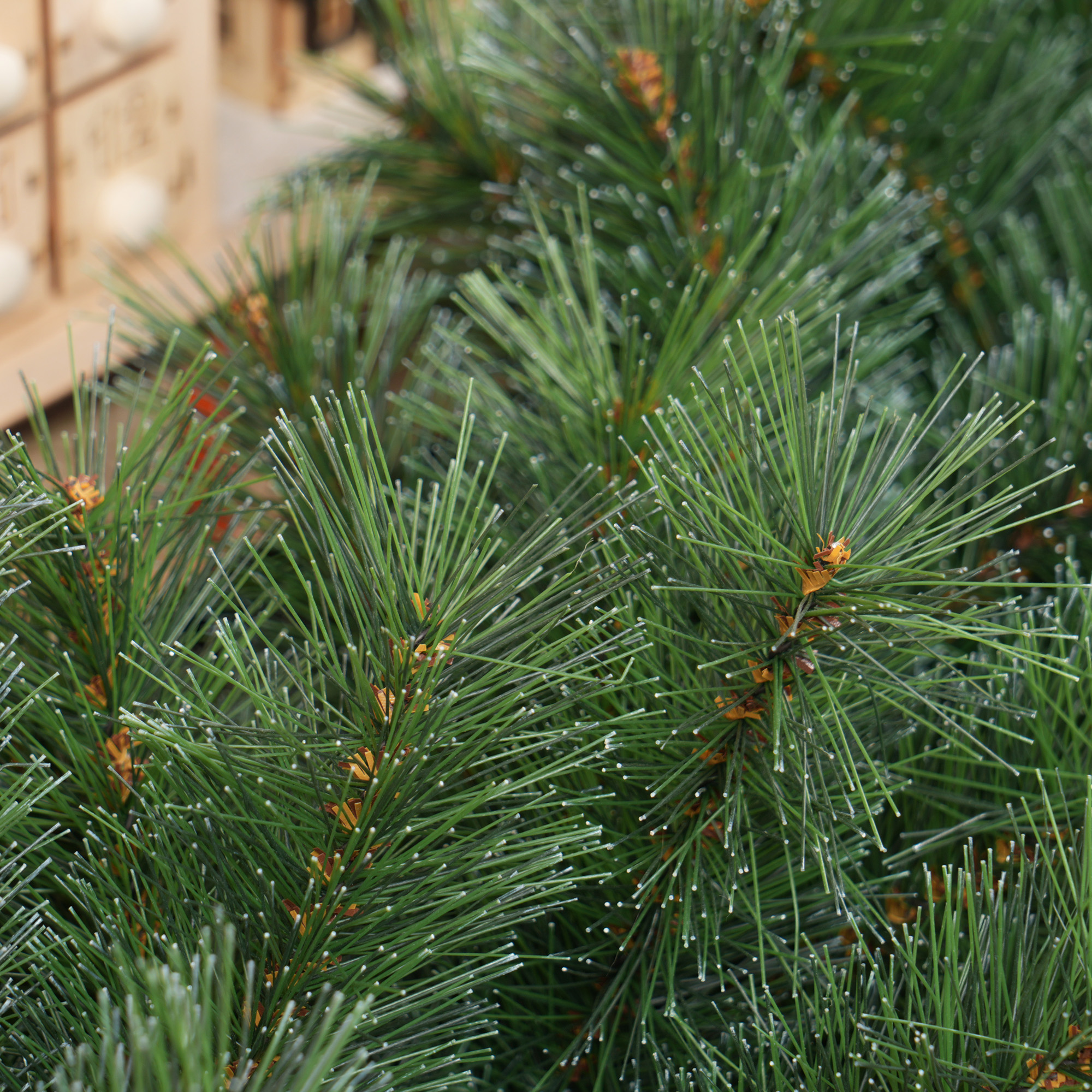 1,8 m künstliche Weihnachtsgirlande Blumendekoration mit 160 Spitzen Grün