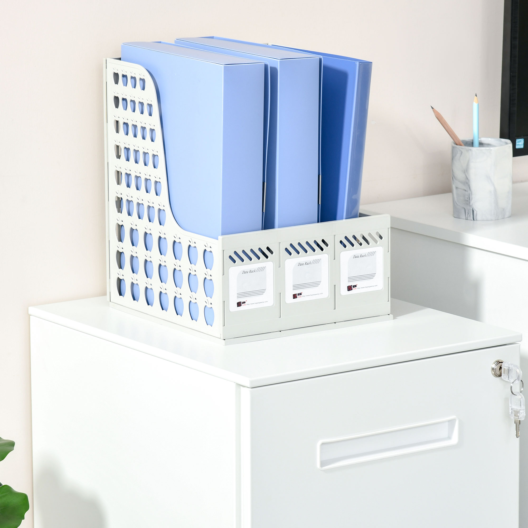 Rollcontainer, Aktenschrank, Trennwand, zentral abschließbar, Stahlgehäuse, 5 Räder, weiß, 39 x 48 x 67 cm