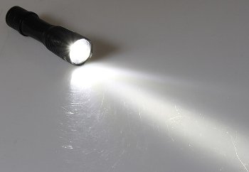 LED-Taschenlampe ARCAS 1W, 100lm, LxØ 95x25mm, inkl. Batterie