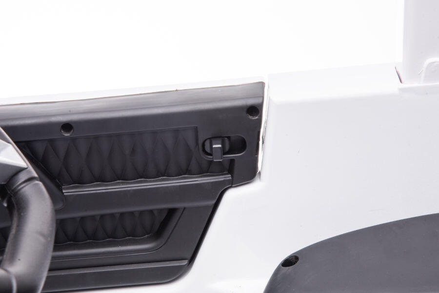 Kinderfahrzeug Mercedes G63 AMG 6x6 - weiß